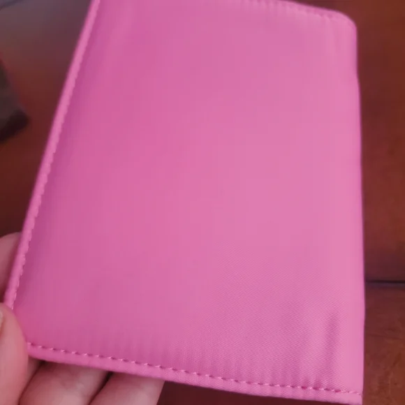 Kendra Scott Pink Wallet and Luggage Tag Set - Picture 4 of 7